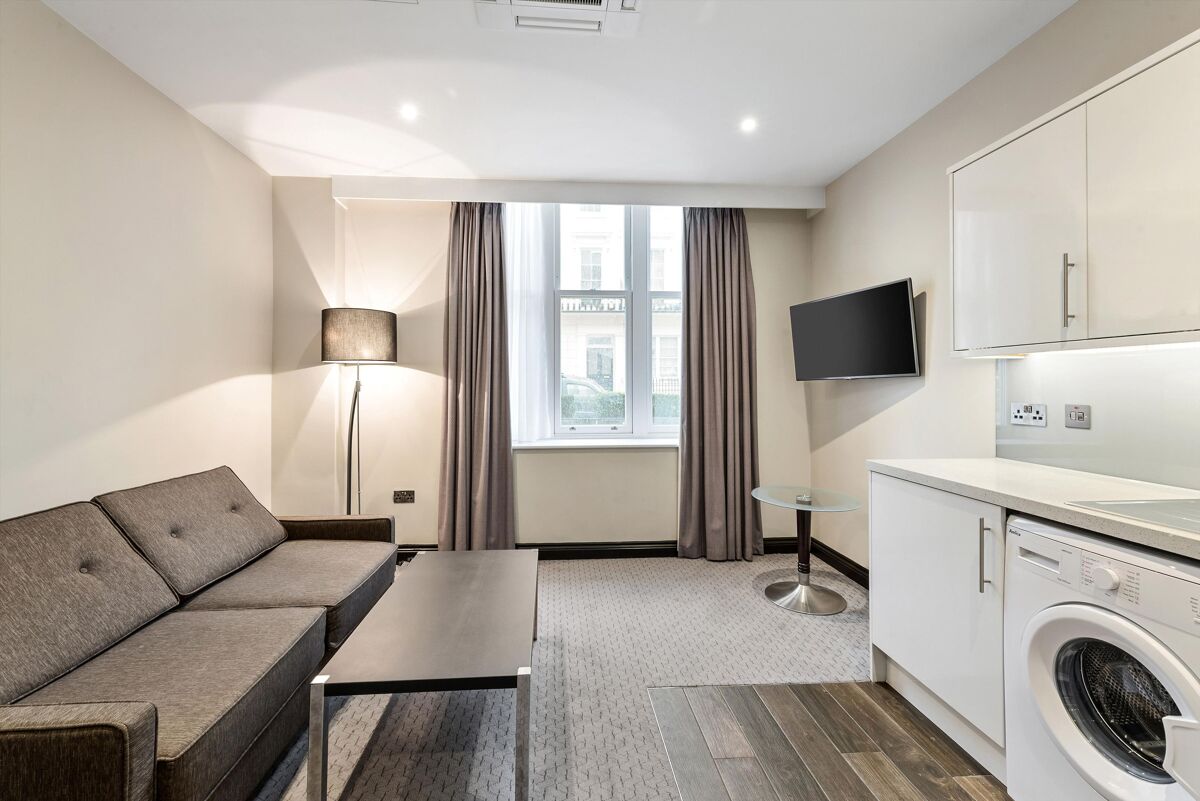 flat to rent in Gloucester Terrace, London, W2. HPQ012237126 Knight