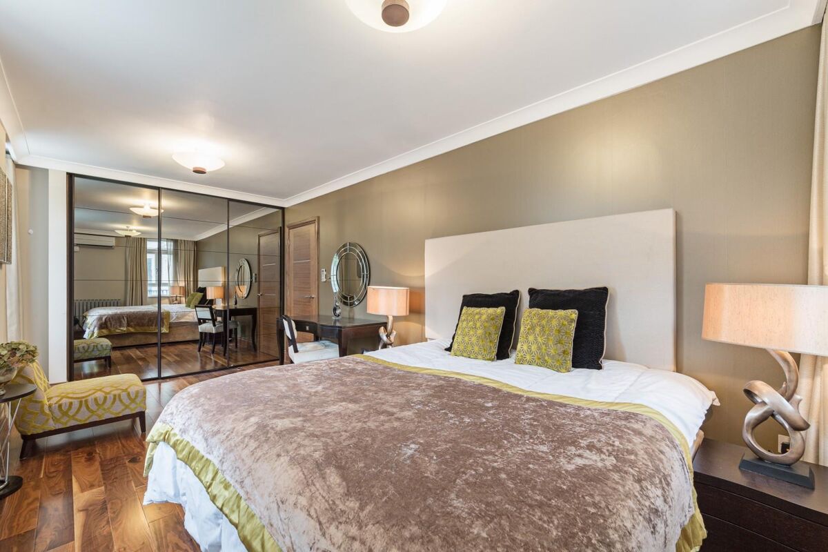 flat to rent in Barrie House, Lancaster Gate, Hyde Park, London, W2