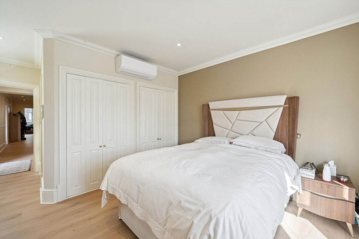 flat to rent in Lancaster Gate, London, W2. HPQ012281113 Knight Frank