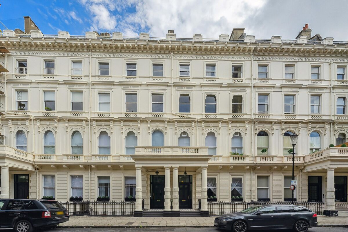 flat to rent in Lancaster Gate, London, W2. HPQ012281113 Knight Frank
