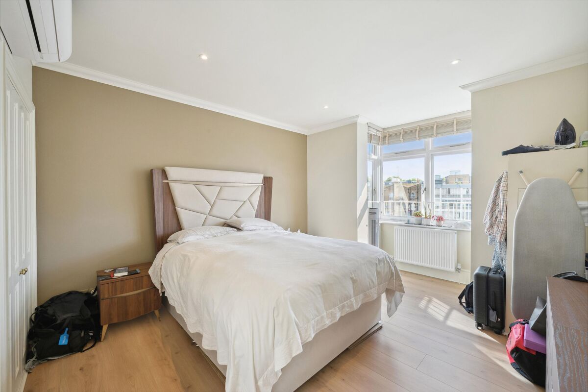 flat to rent in Lancaster Gate, London, W2. HPQ012281113 Knight Frank