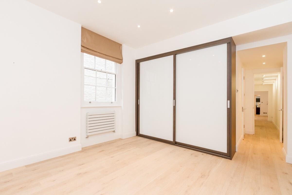 flat to rent in Craven Hill Gardens, Bayswater, London, W2