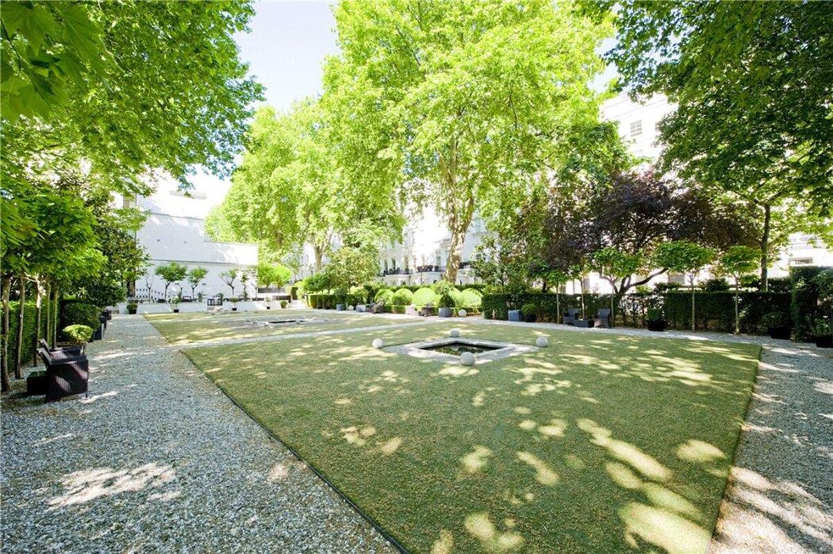 flat to rent in Craven Hill Gardens, Bayswater, London, W2
