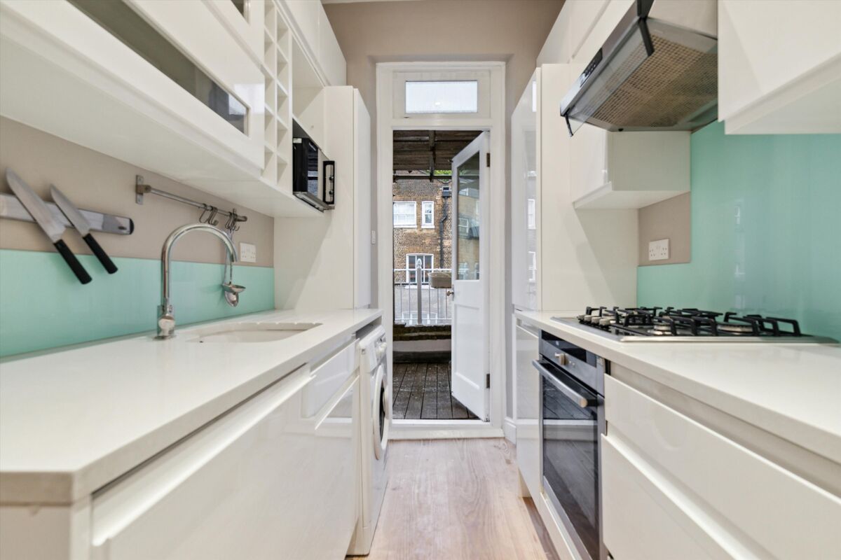 flat to rent in Queens Gardens, London, W2 HPQ012494118 Knight Frank