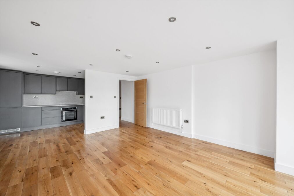 Image of Kilburn Lane, London, W10