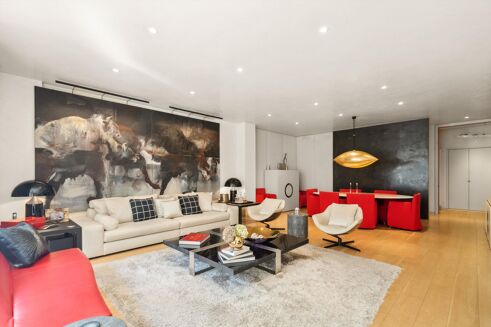 Picture of 3 bedroom flat for rent.