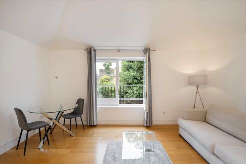 Picture of 1 bedroom house for rent.