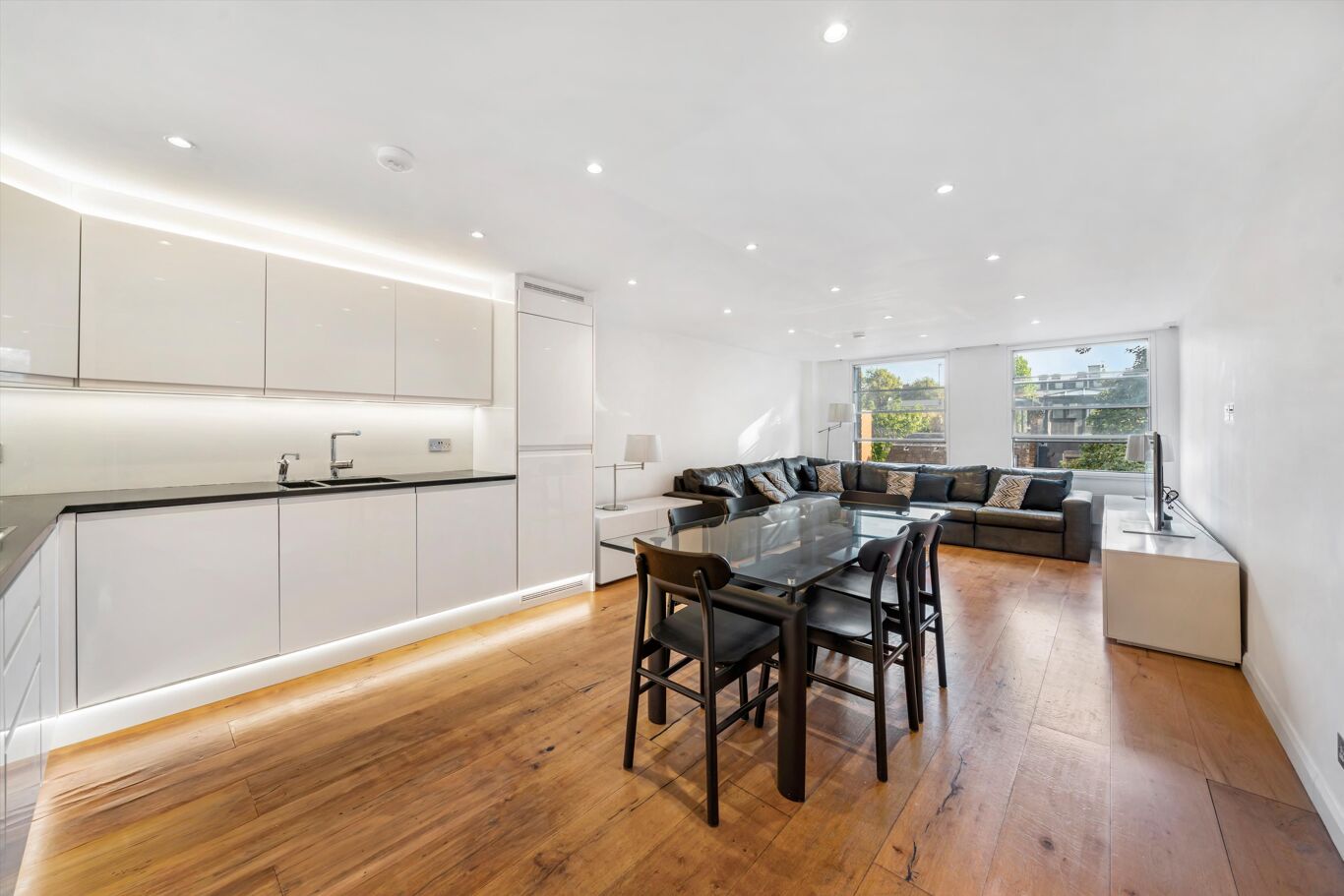 Image of Queensborough Terrace, London, W2.