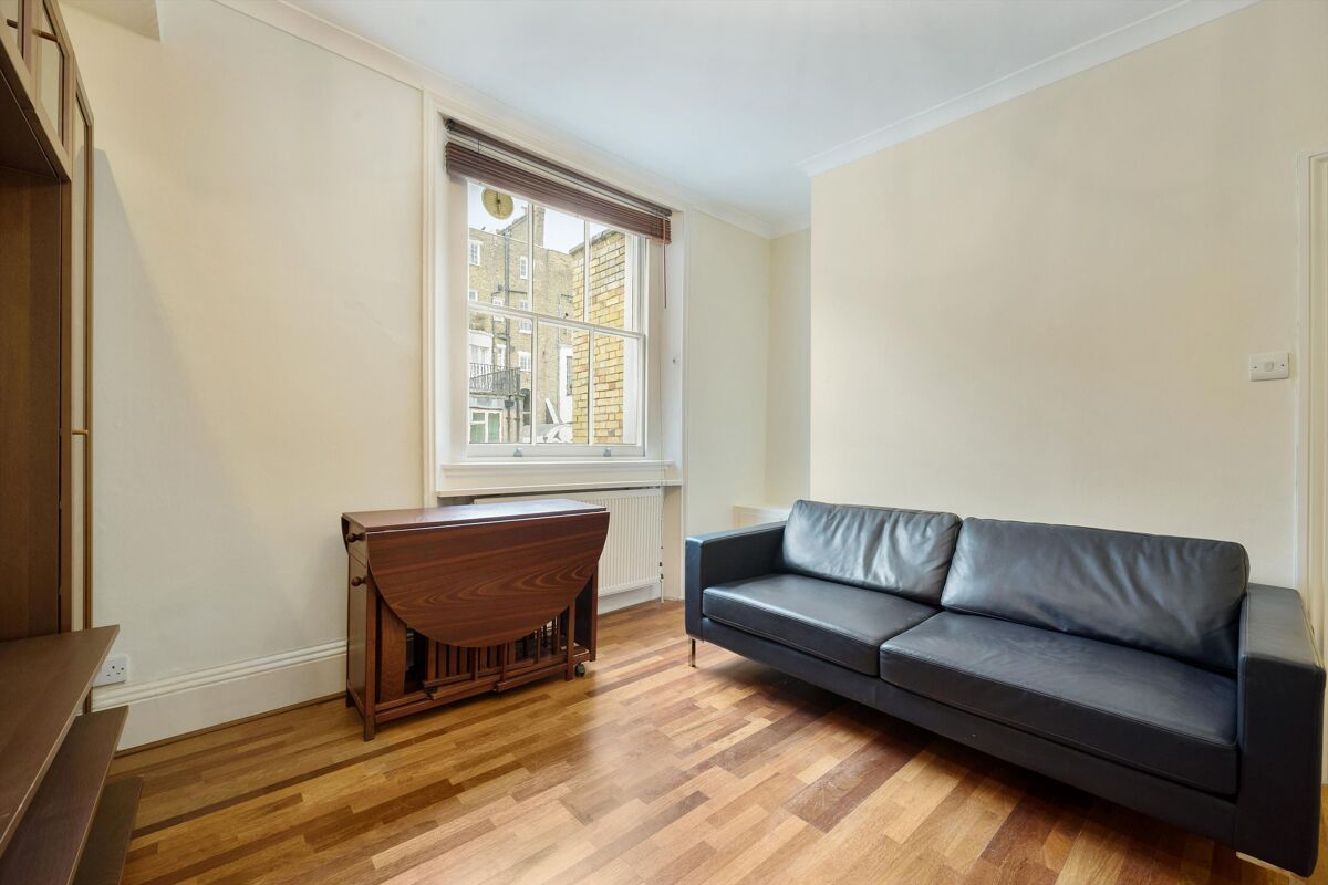 flat to rent in Gloucester Terrace, Bayswater, London, W2 HPQ346273