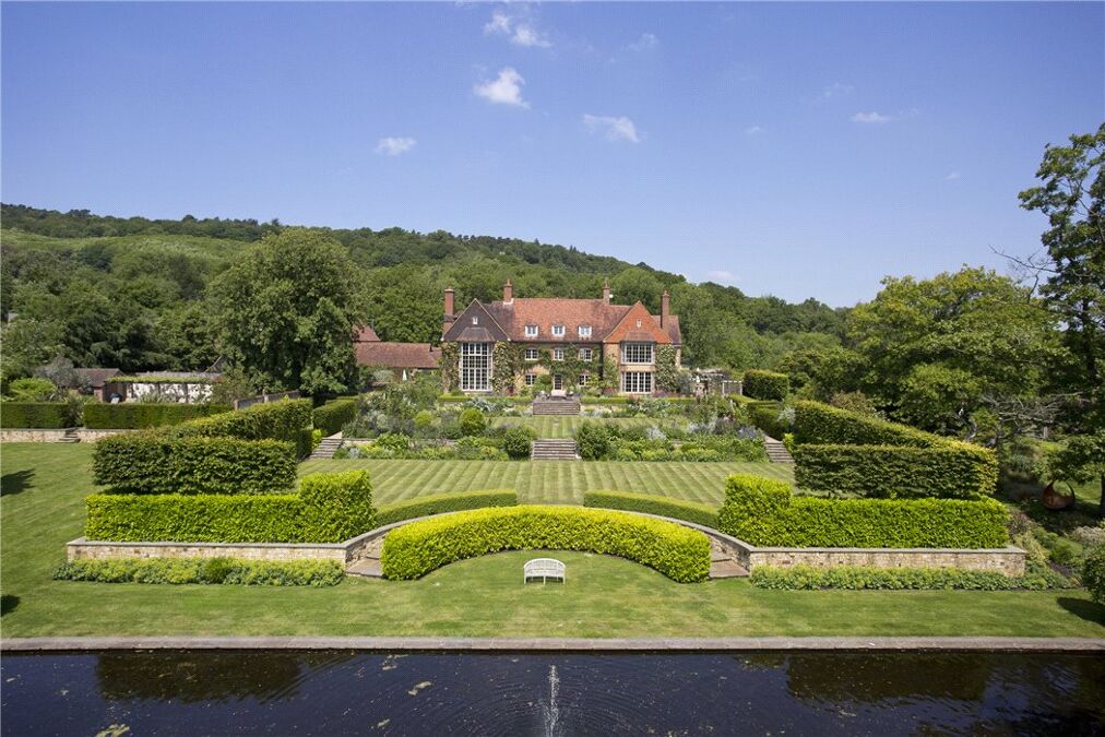 Image of Roundhurst, Haslemere, Surrey, GU27