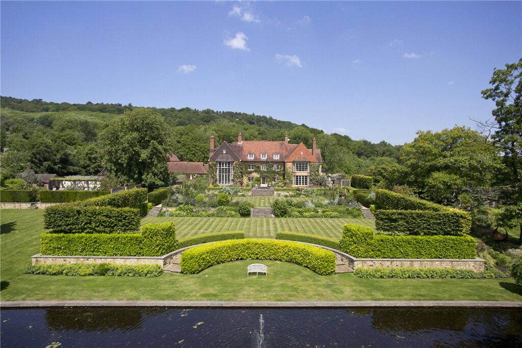 Image of Roundhurst, Haslemere, Surrey, GU27