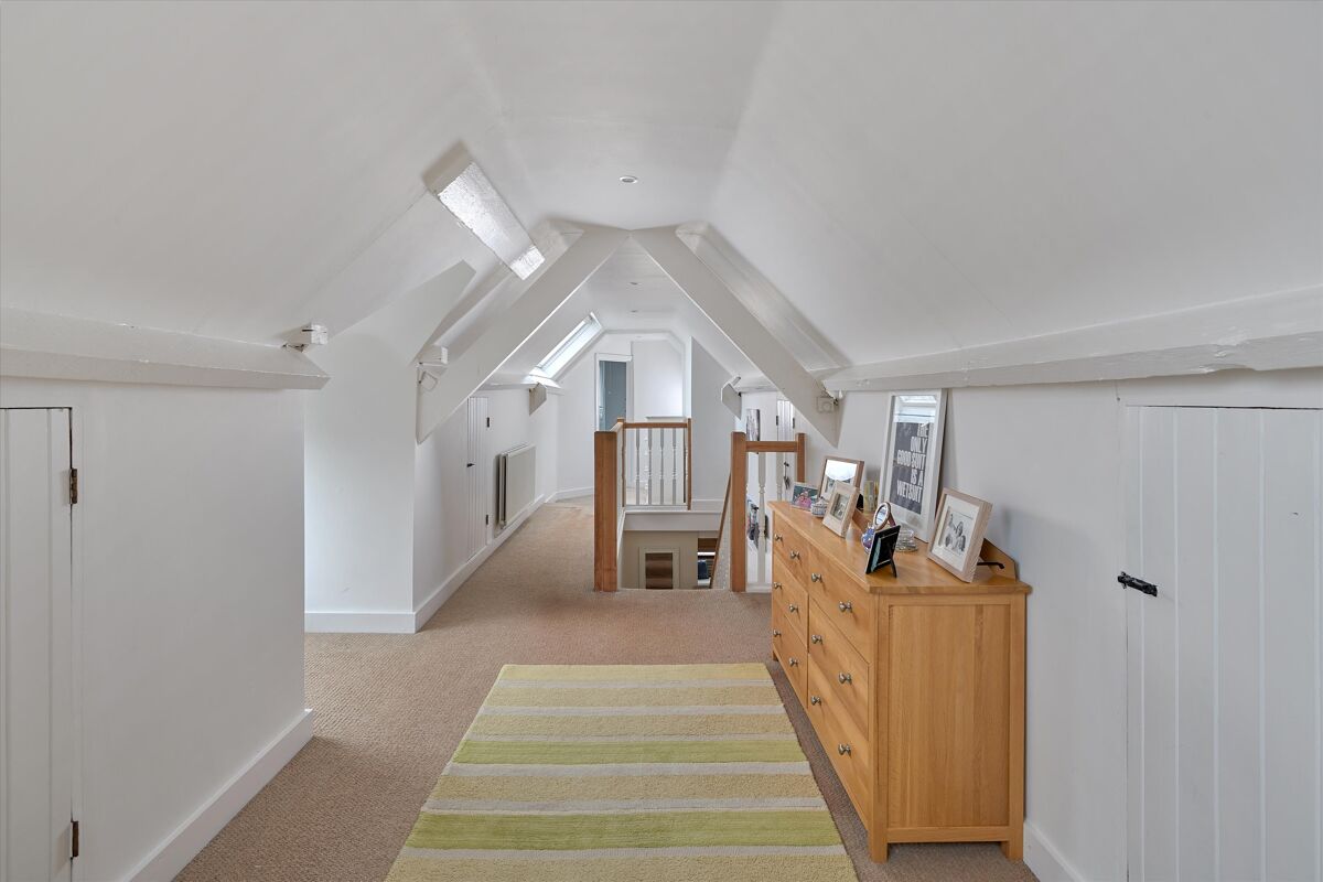 house for sale in Chiltley Lane, Liphook, Hampshire, GU30