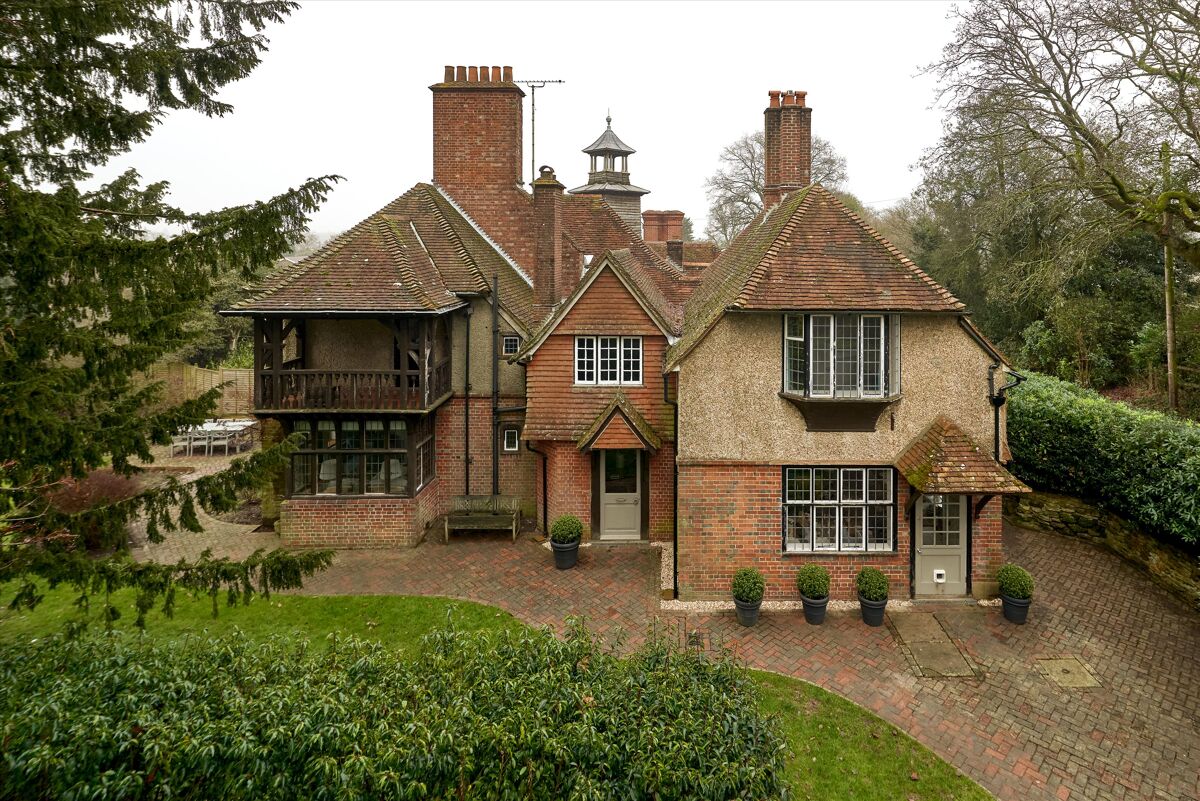 house for sale in Chiltley Lane, Liphook, Hampshire, GU30