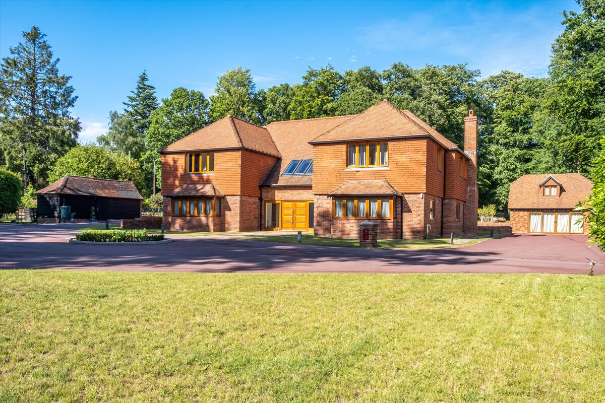 house for sale in Durford Wood, Petersfield, West Sussex, GU31