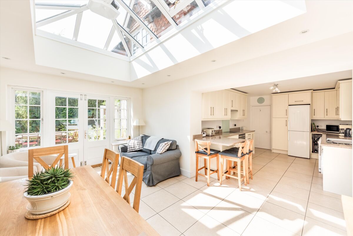 house for sale in Grayswood Road, Haslemere, Surrey, GU27 HSM012073122 Knight Frank