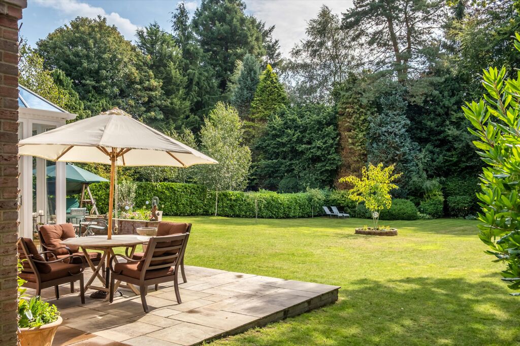 Image of Courts Hill Road, Haslemere, Surrey, GU27