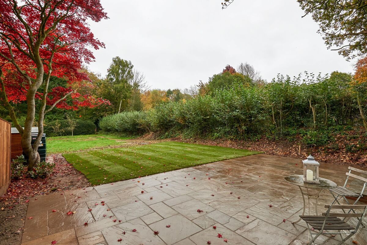 house for sale in Hewshott Lane, Liphook, GU30 HSM012084982 Knight