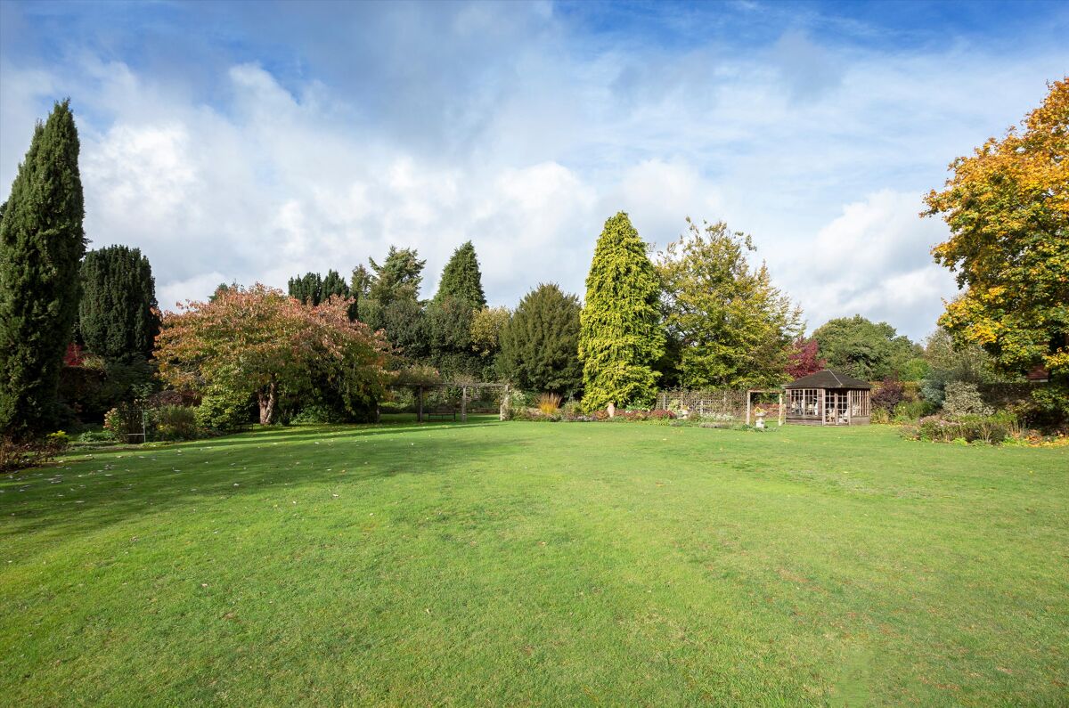 house for sale in High Street, Headley, Bordon, Hampshire, GU35