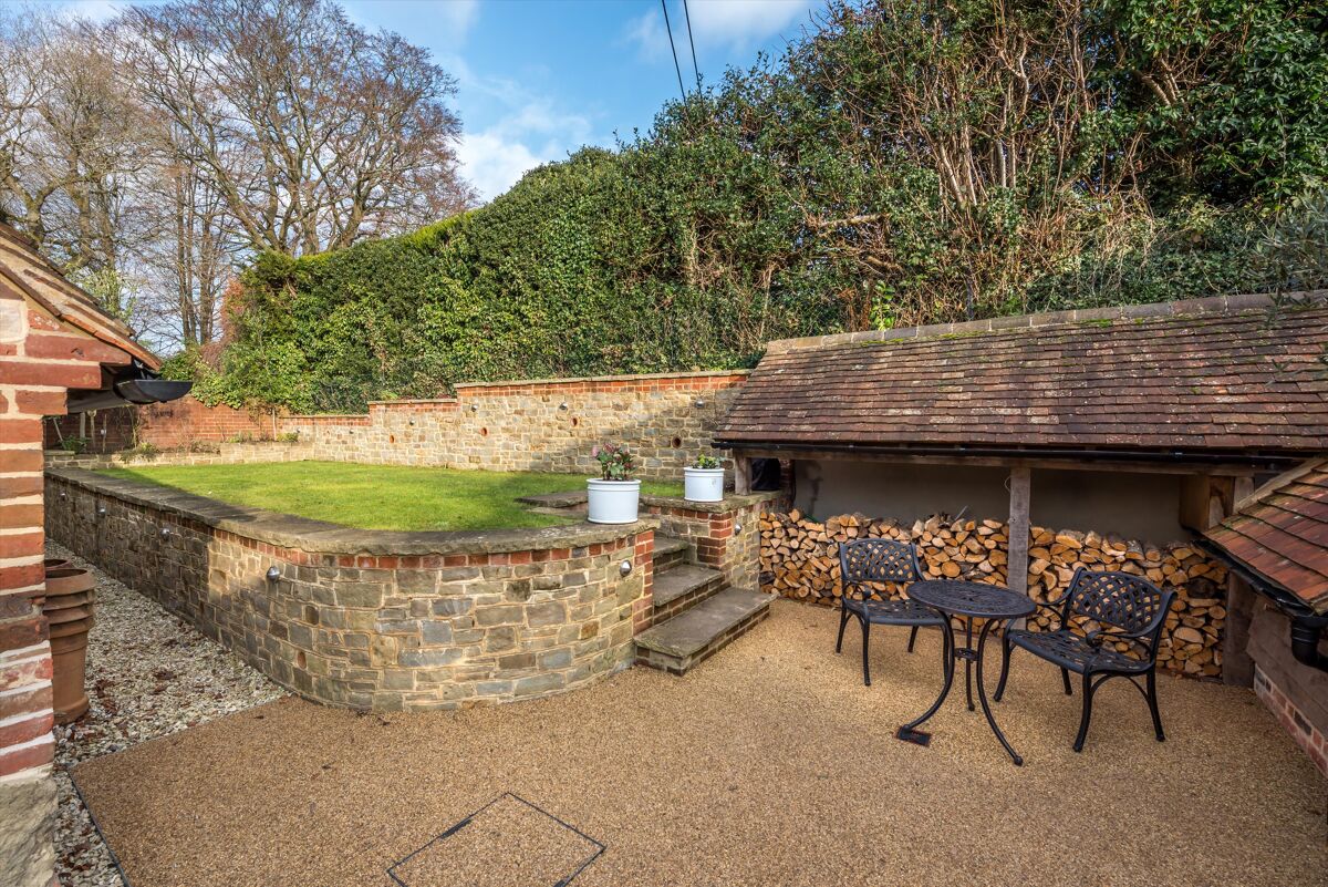 house for sale in Marley Lane, Haslemere, Surrey, GU27 HSM012101076 Knight Frank