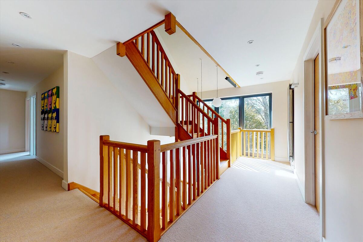 house for sale in Midhurst Road, Haslemere, Surrey, GU27 HSM012116775