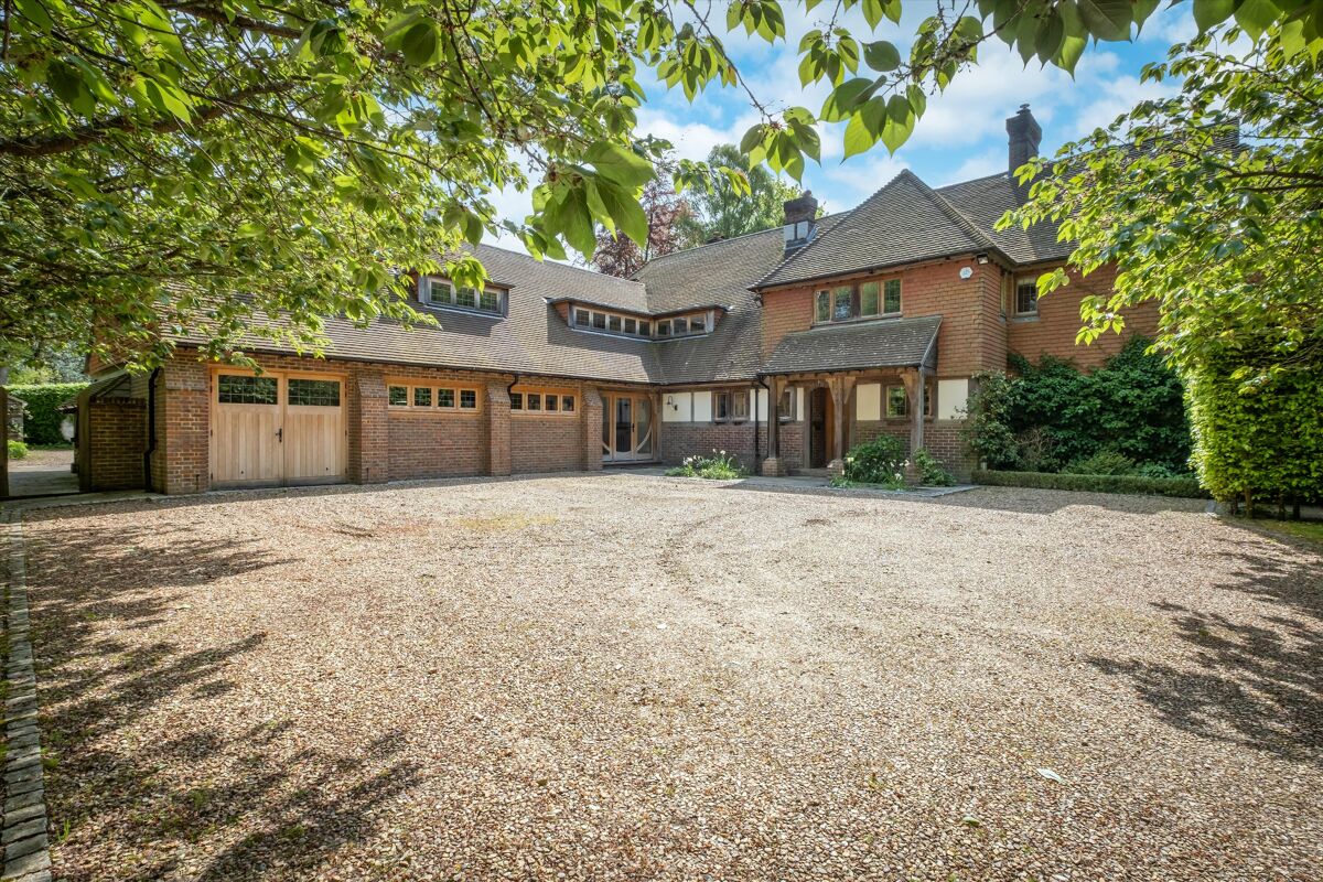 house for sale in Linchmere Ridge, Haslemere, Surrey, GU27