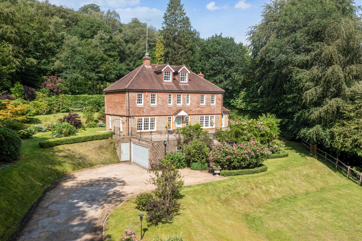 house for sale in Whitmore Vale, Grayshott, Hindhead, Hampshire, GU26