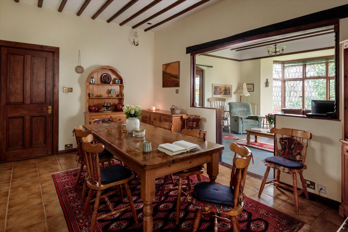 house for sale in Farnham Lane, Haslemere, Surrey, GU27 HSM012133758