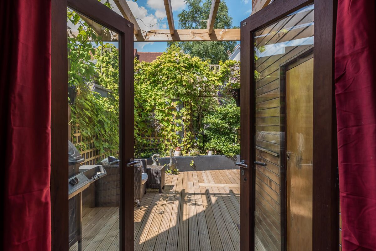 house for sale in London Road, Hindhead, Surrey, GU26 HSM012149354 Knight Frank