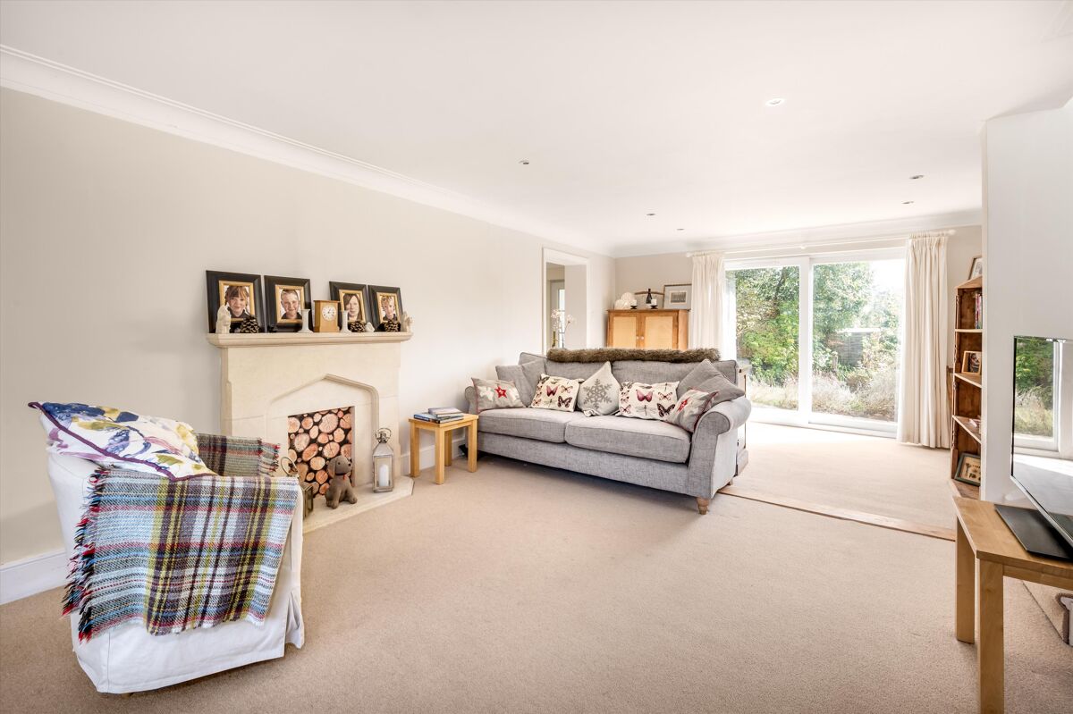 house for sale in Weydown Road, Haslemere, Surrey, GU27 HSM012151251