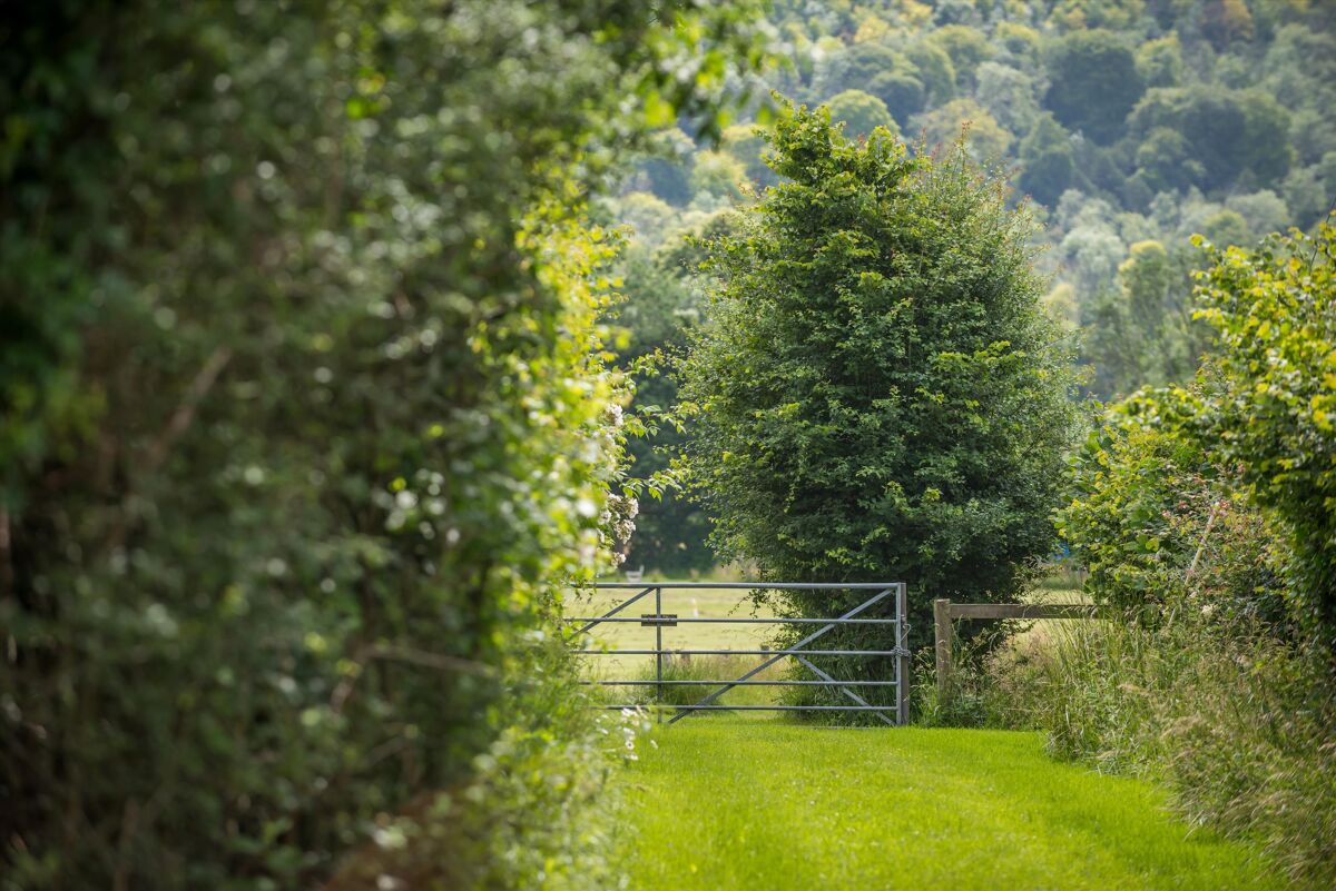 house for sale in Graffham, Petworth, West Sussex, GU28 HSM012153987