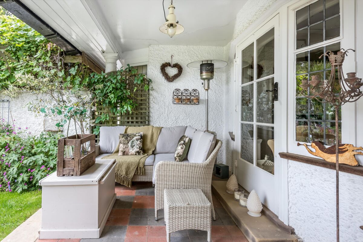 house for sale in Bunch Lane, Haslemere, Surrey, GU27 HSM012163534