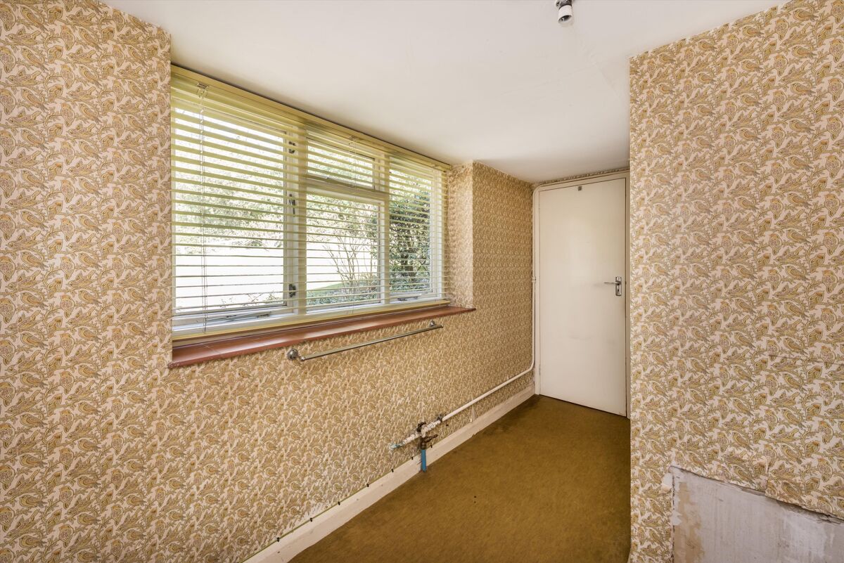 house for sale in Liphook, West Sussex, GU30 HSM012184697