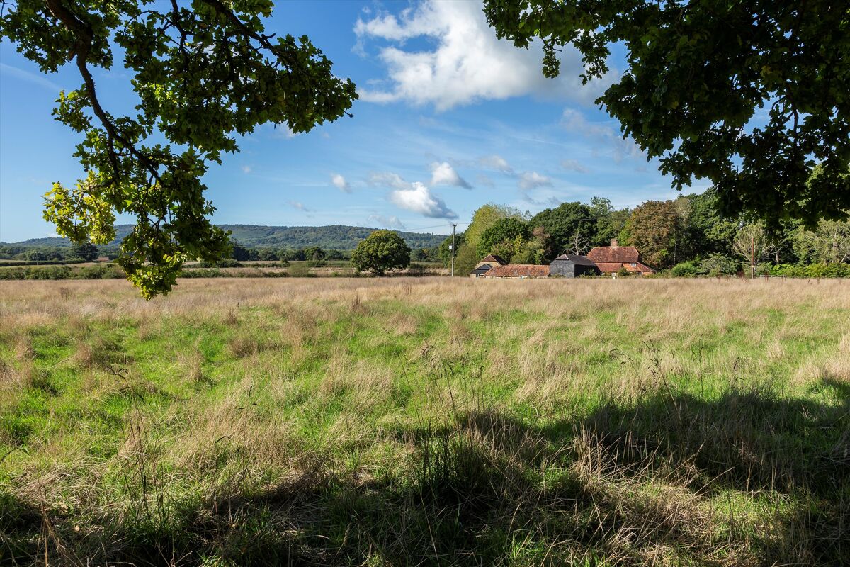 house for sale in Shillinglee Road, Chiddingfold, Surrey, GU8