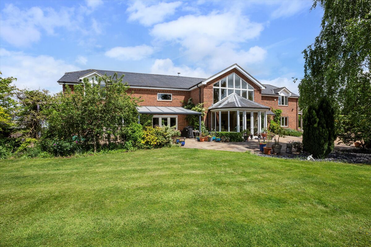 house for sale in Passfield Road, Passfield, Liphook, Hampshire, GU30