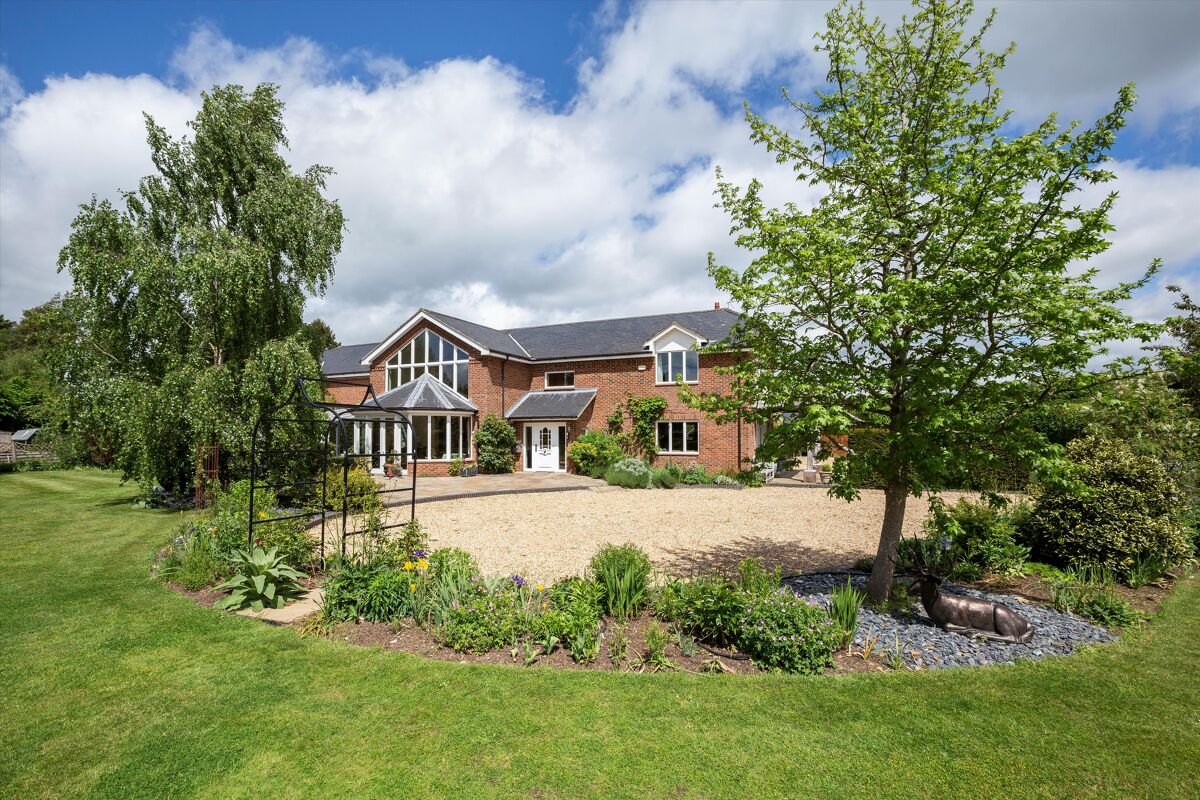 house for sale in Passfield Road, Passfield, Liphook, Hampshire, GU30