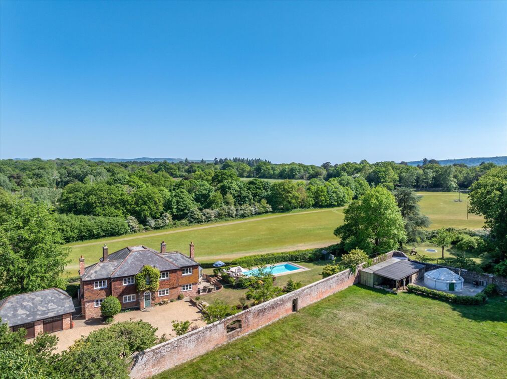 Image of Coates, Fittleworth, Pulborough, West Sussex, RH20