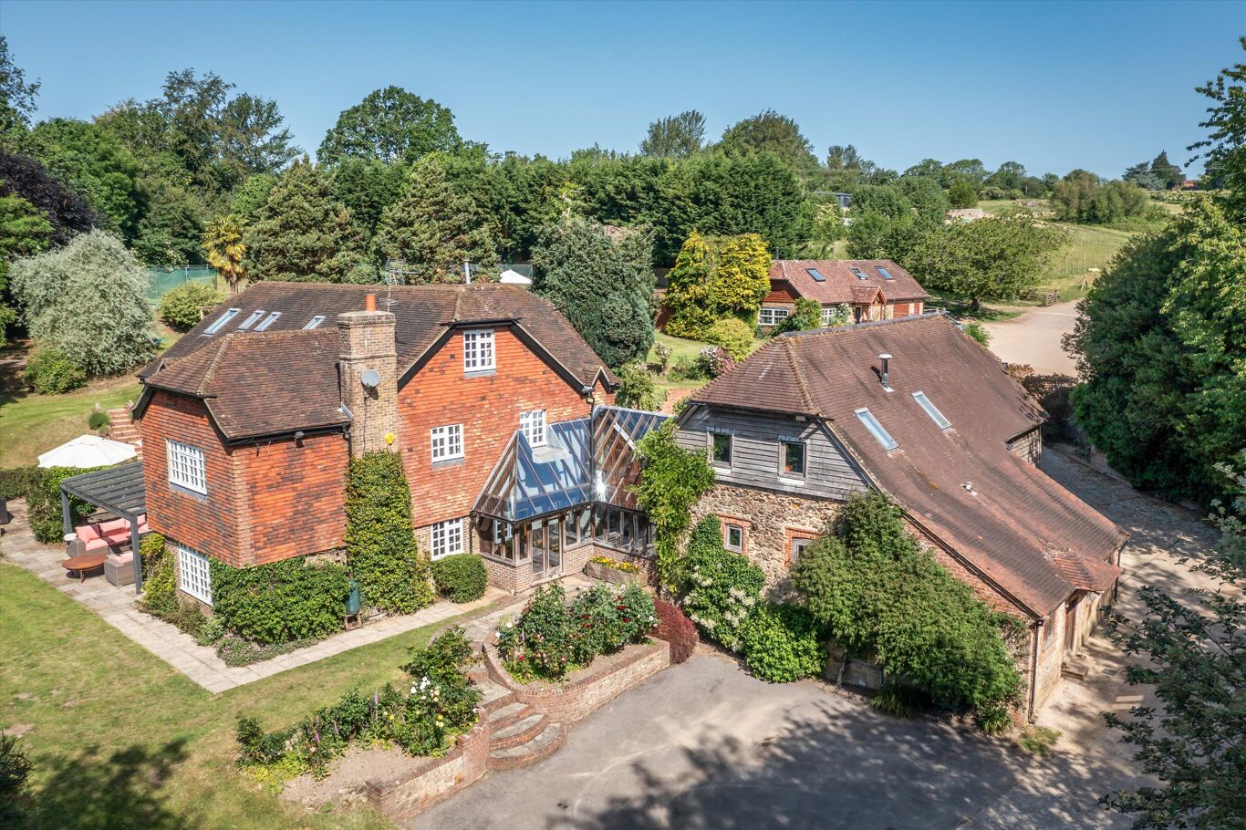 Image of Nutbourne Lane, Nutbourne, Pulborough, West Sussex RH20