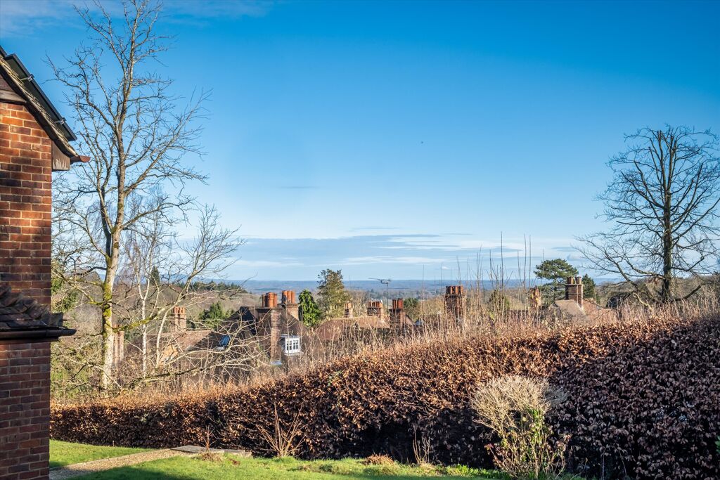 Image of College Hill, Haslemere, Surrey GU27