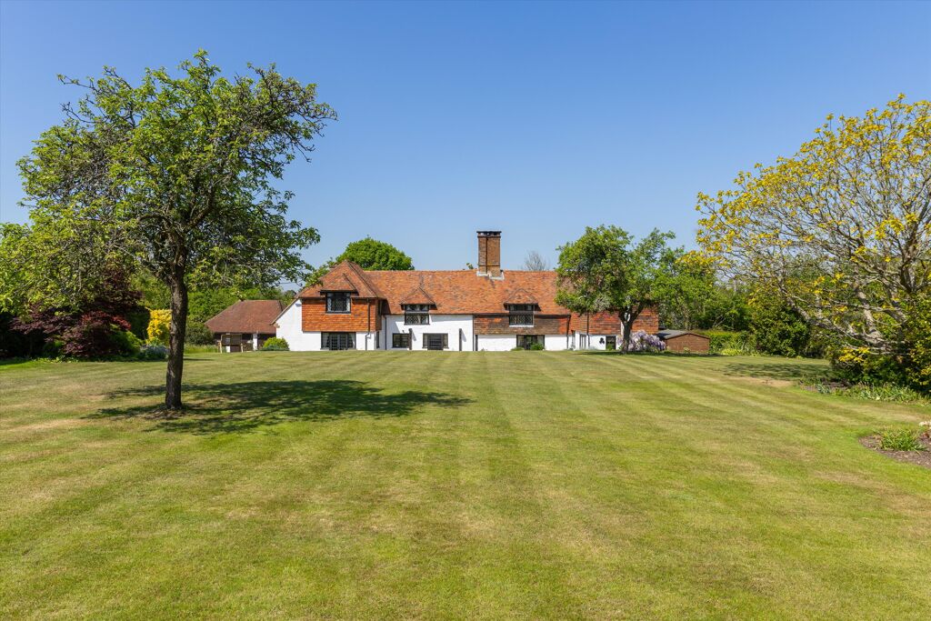 Image of Green Cross Lane, Churt, Farnham, Surrey GU10 2ND