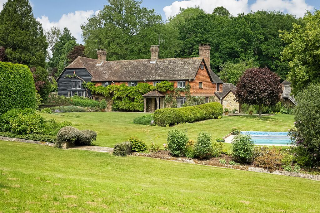 Image of Rowhook Farm, Rowhook, Horsham, West Sussex, RH12 3PY