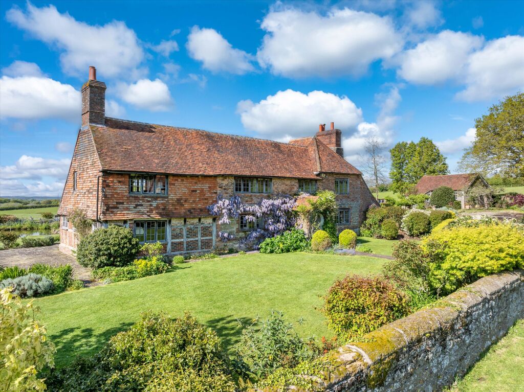 Image of Blackhouse Lane, Fox Hill, Petworth, West Sussex, GU28