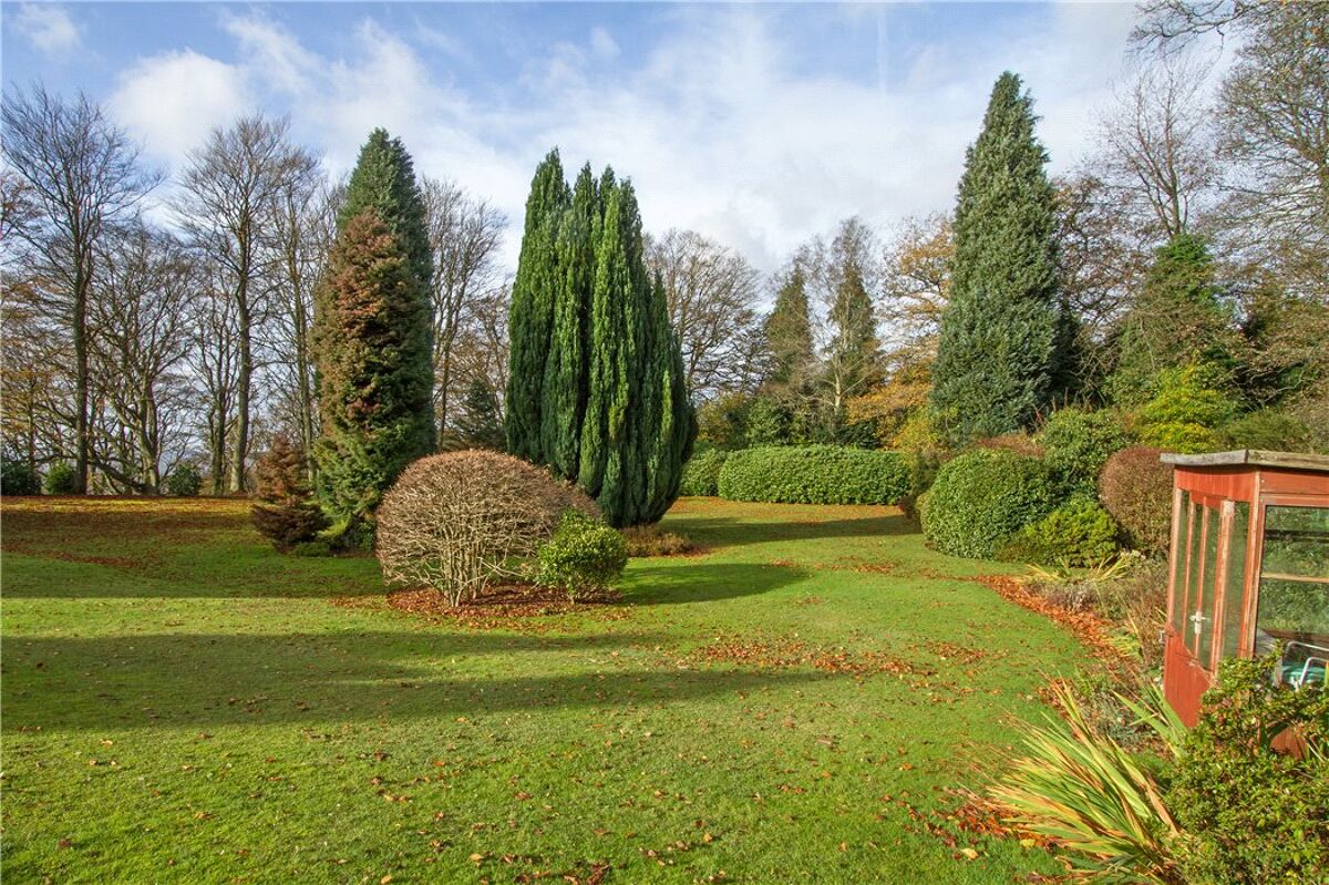 house for sale in Kingsley Edge, Square Drive, Haslemere, Surrey, GU27