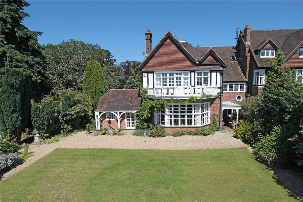 house for sale in Sutherland House, Coldharbour Wood, London Road, Liss