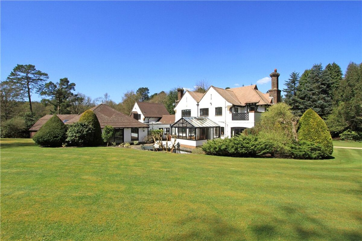 house for sale in The White House, Wheatsheaf Enclosure, Liphook
