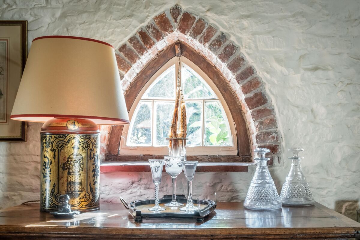 house for sale in West Burton, Petworth, West Sussex, RH20 HSM130168