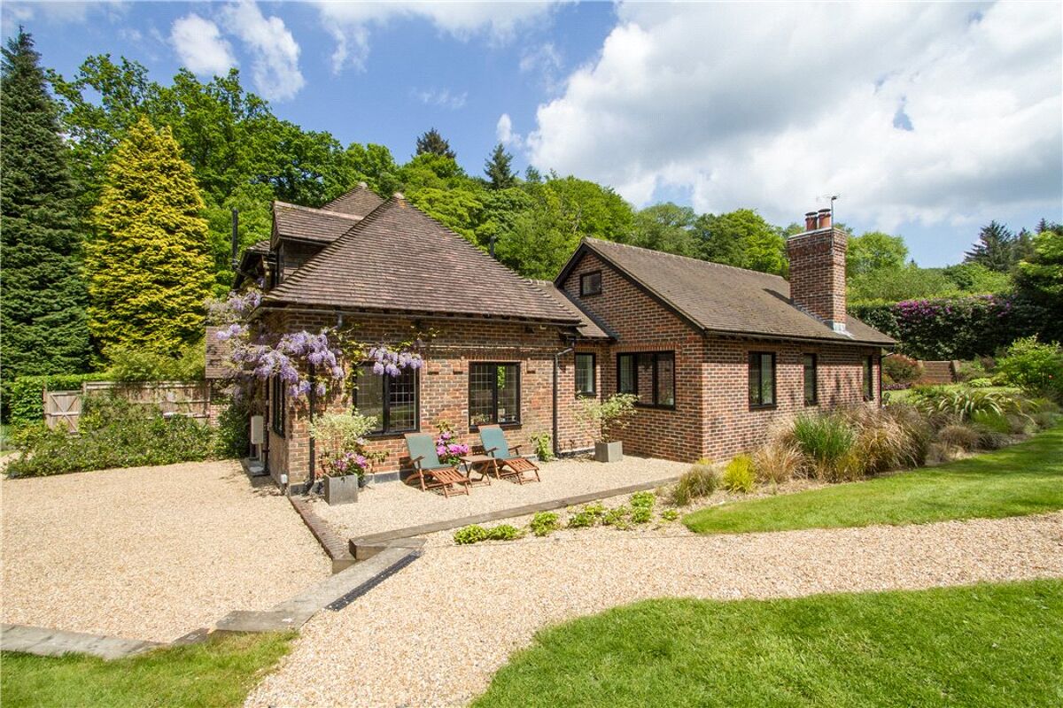 house for sale in Chase Lane, Haslemere, Surrey, GU27 HSM130254