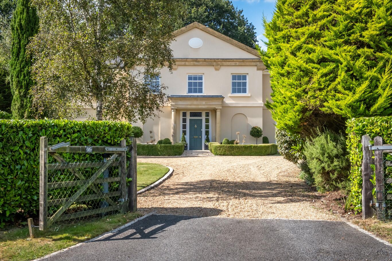 Image of Hurst Park, Midhurst, West Sussex, GU29