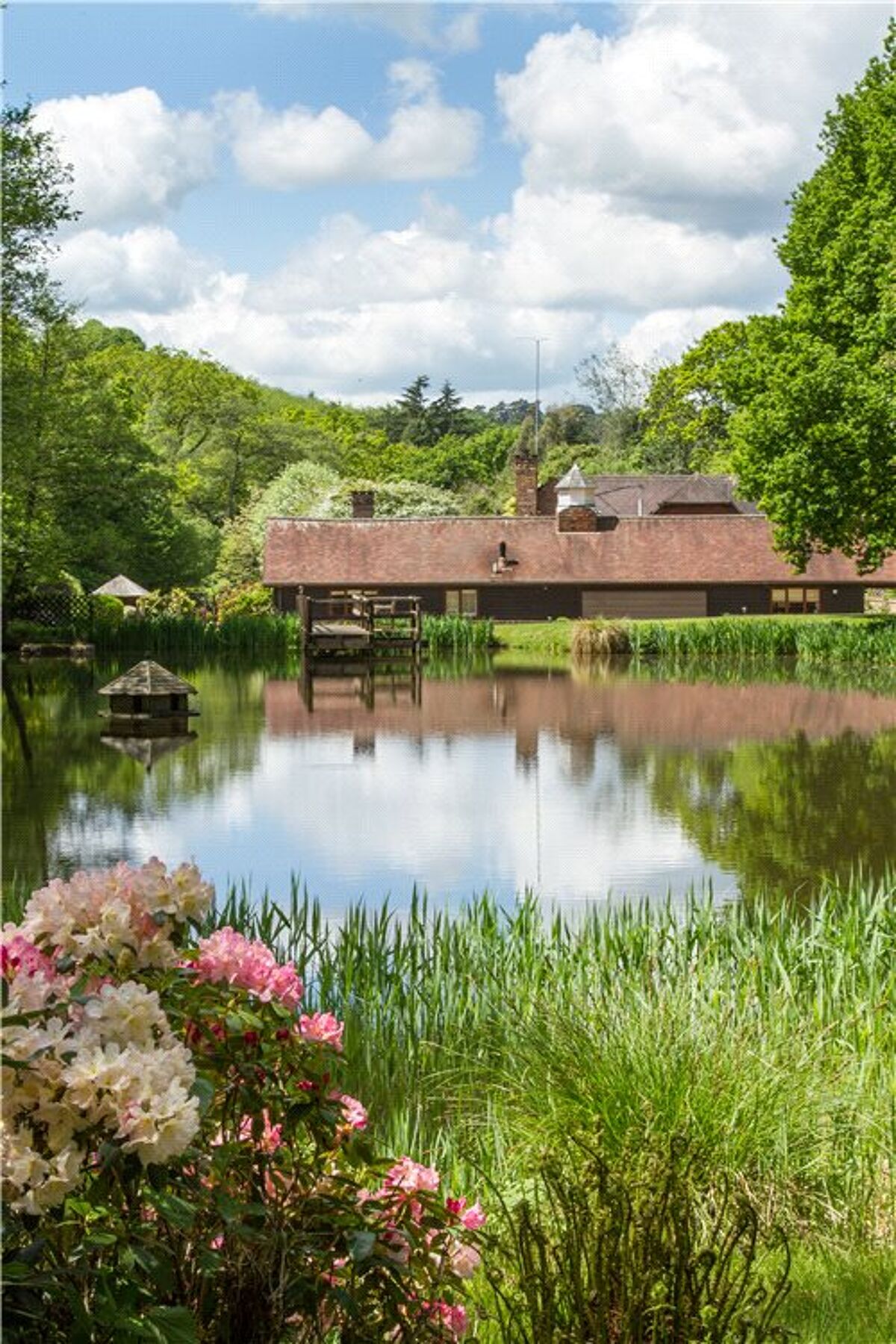 house for sale in Bell Vale Lane, Haslemere, Surrey, GU27 HSM160066