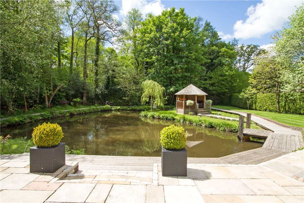 house for sale in Bell Vale Lane, Haslemere, Surrey, GU27 HSM160066