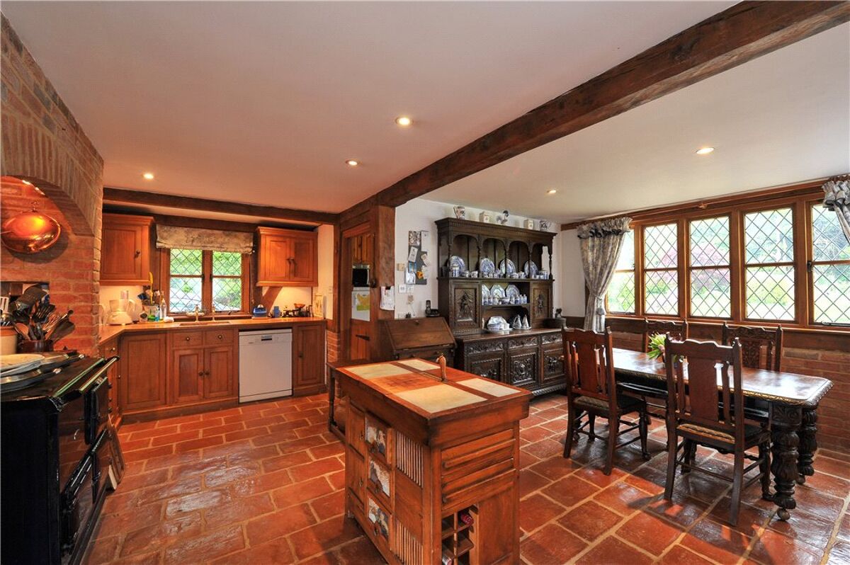 house for sale in Weydown Road, Haslemere, Surrey, GU27 HSM160081